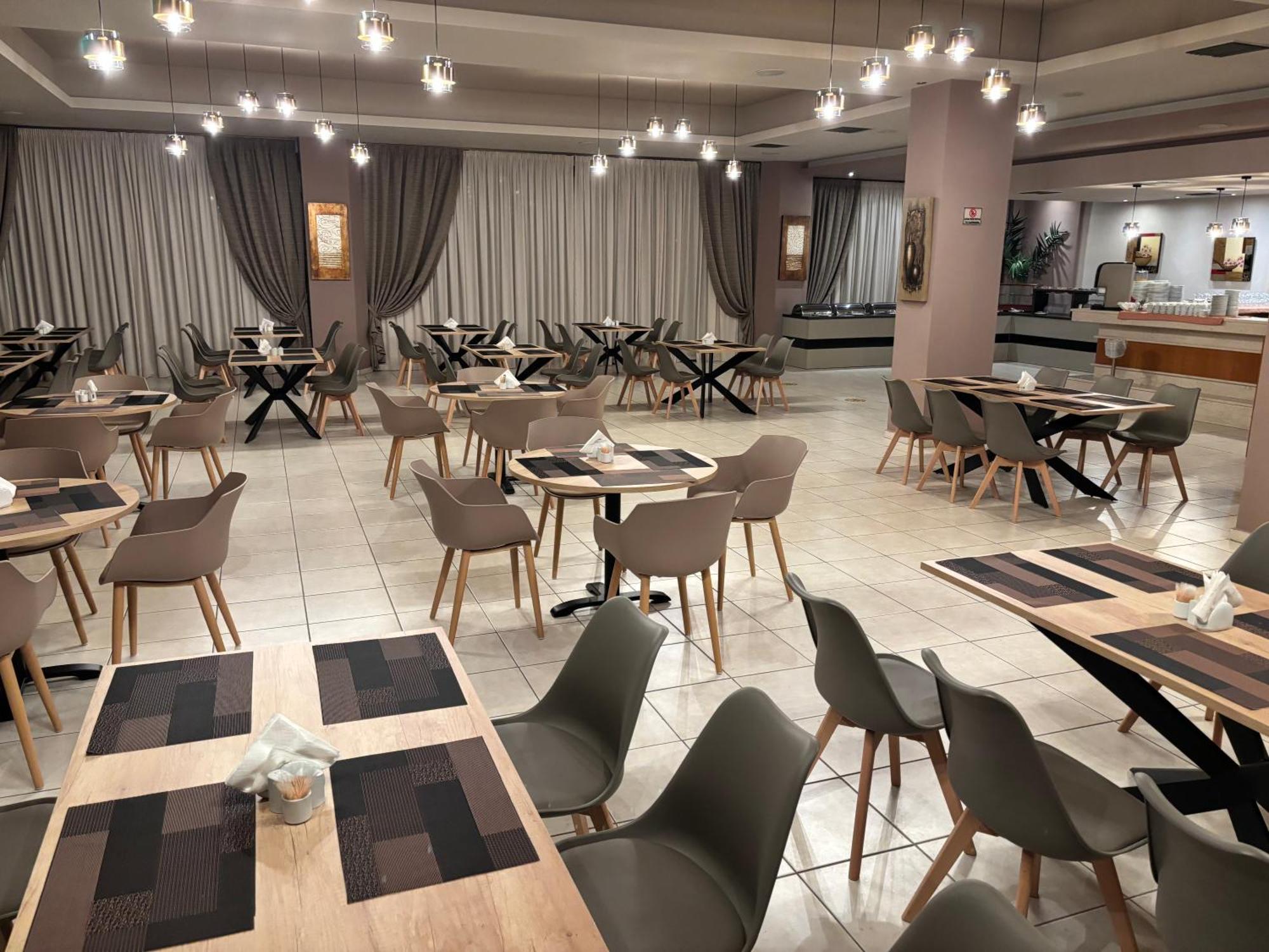 Achillio Hotel โคโมทินี ภายนอก รูปภาพ