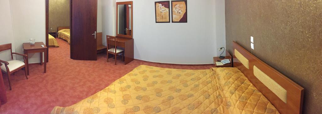 Achillio Hotel โคโมทินี ภายนอก รูปภาพ